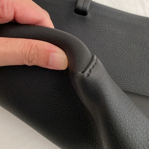 The Row - Picture 6 of 16